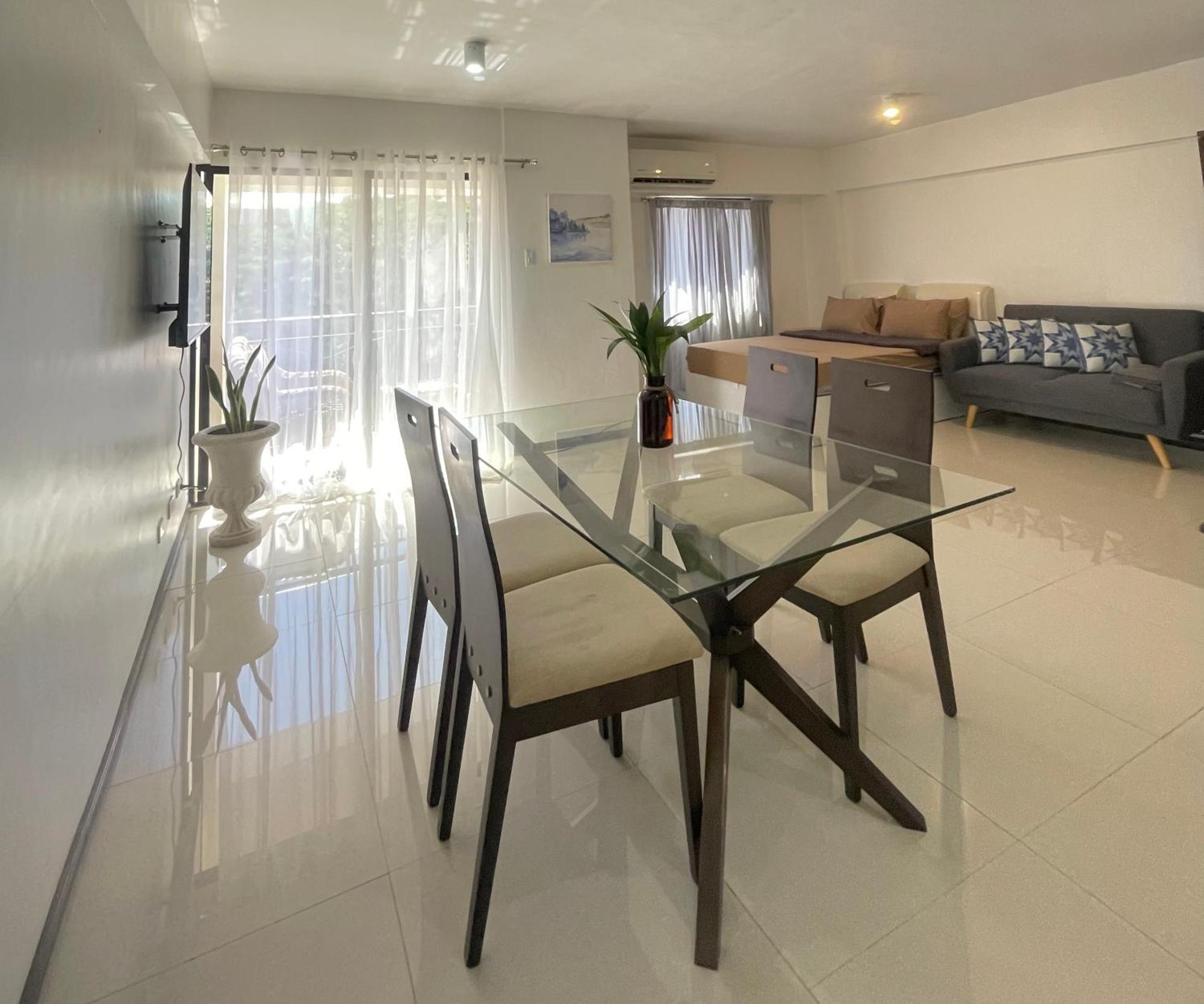 The Premier Suite Isla de Mactán Exterior foto